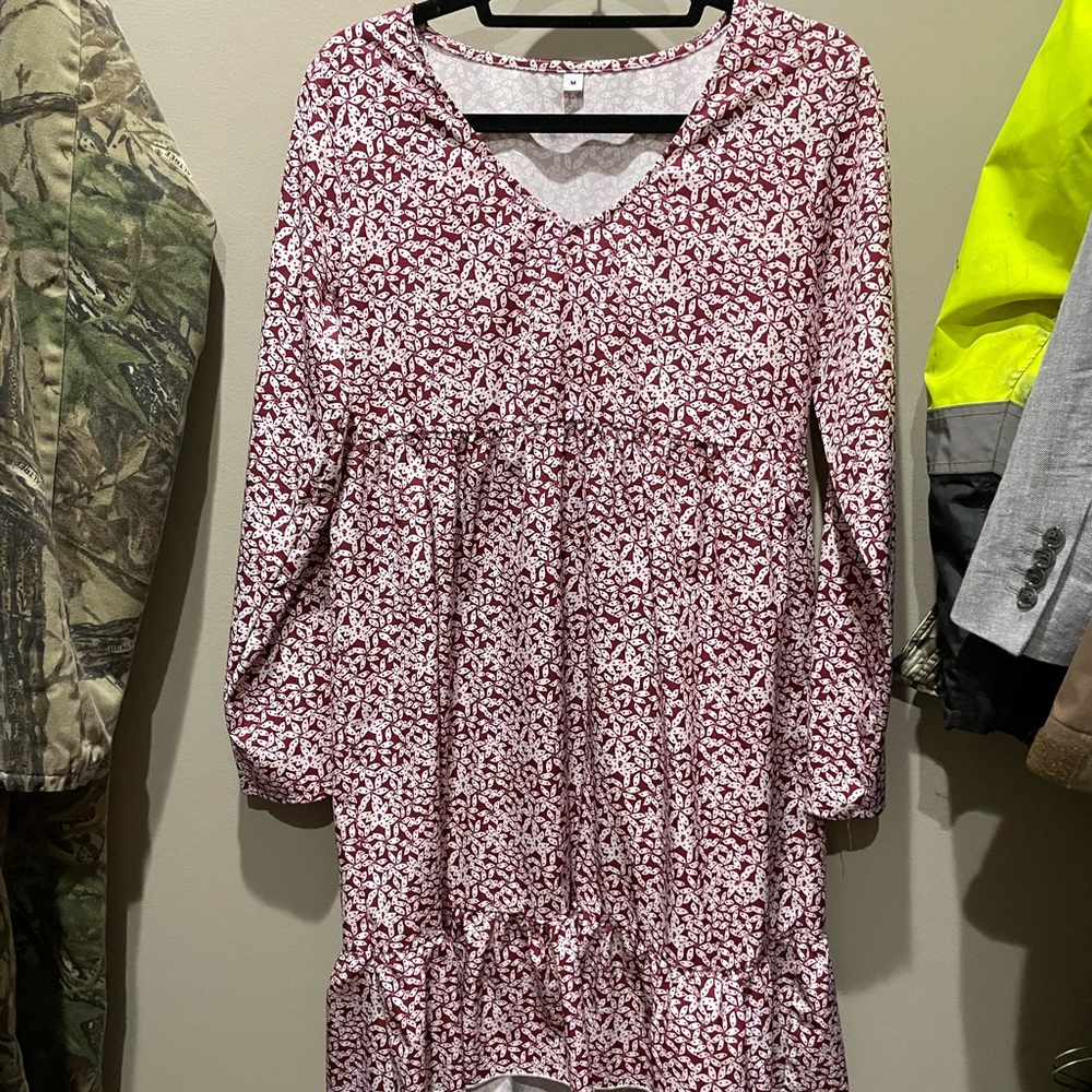 Maroon and white floral dress! NWOT